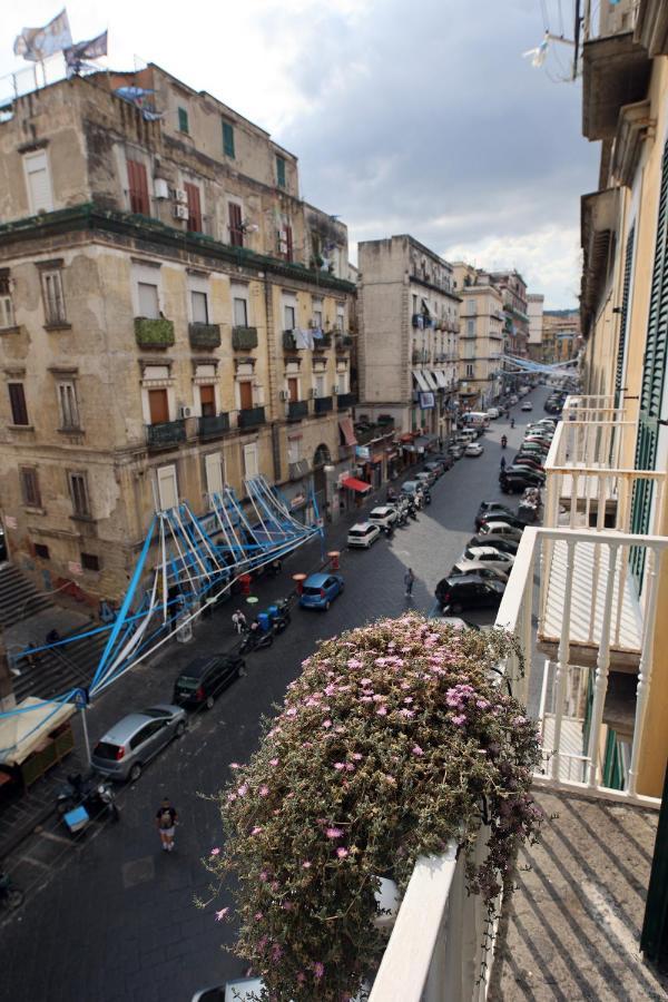 Bella 'Mbriana Home Napoli Bagian luar foto